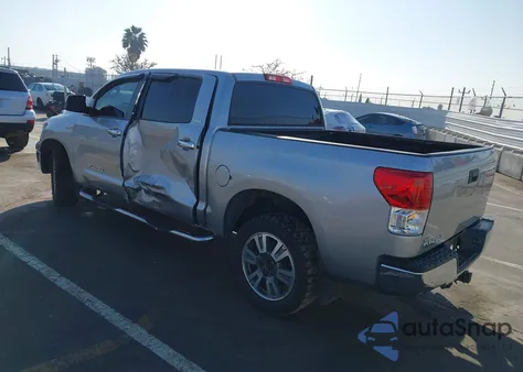 2010 Toyota Tundra Grade 5.7L V8 z USA, uszkodzony, nr VIN 5TFEY5F12AX082799